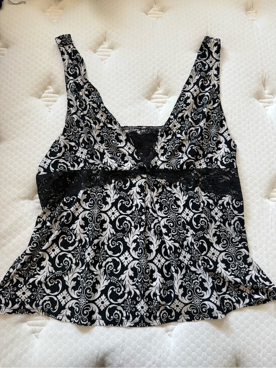 Tops - Black & White Lace-Trim V-Neck Women's Tank Top